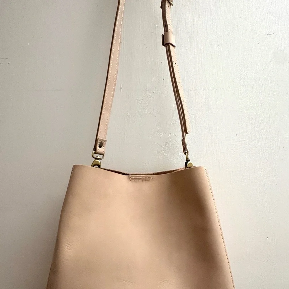 Portland Leather Goods Butterfly in Dragon ๐ Bone - Picture 10 of 16